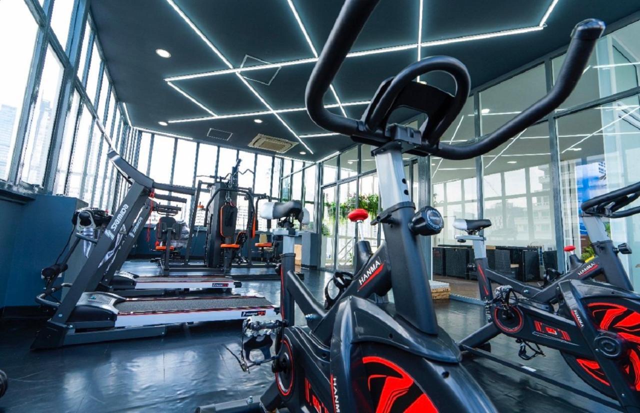 Sapphire hotel Silom Bangkok 蓝宝石曼谷酒店 外观 照片 A gym in China