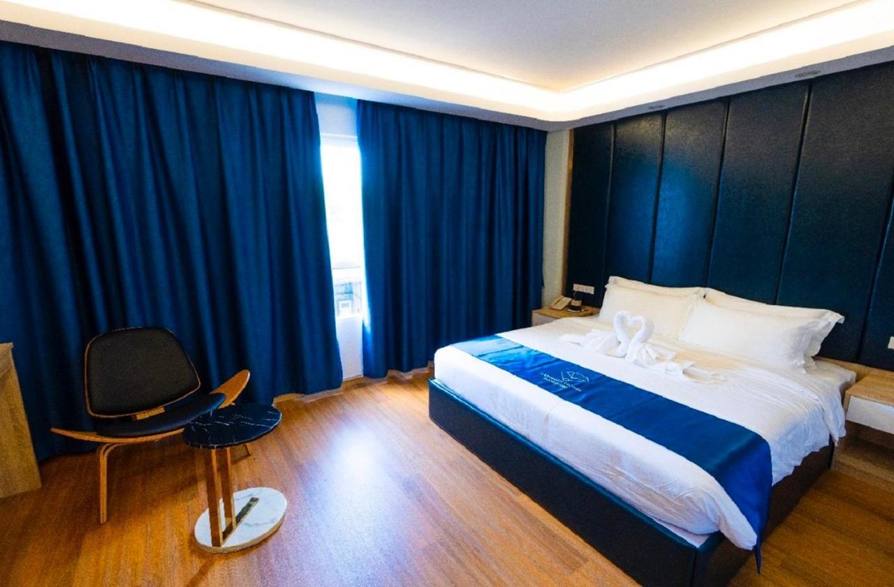 Sapphire hotel Silom Bangkok 蓝宝石曼谷酒店 外观 照片 Deluxe Room