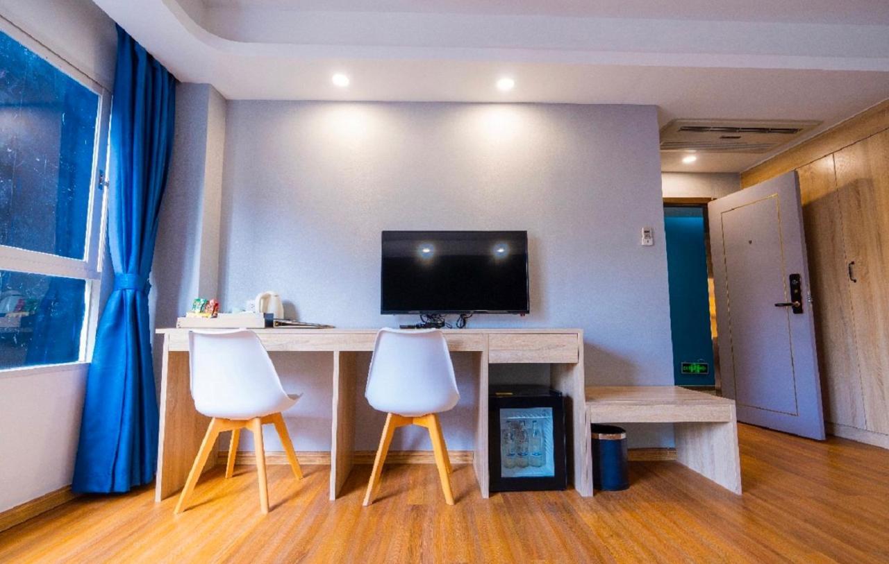 Sapphire hotel Silom Bangkok 蓝宝石曼谷酒店 外观 照片 A room at the hotel