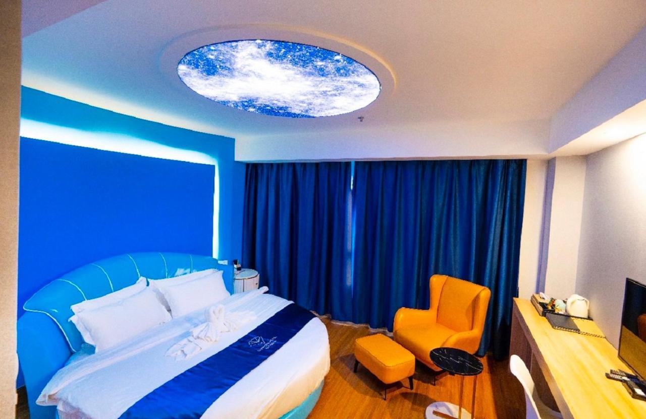 Sapphire hotel Silom Bangkok 蓝宝石曼谷酒店 外观 照片 A room at the hotel
