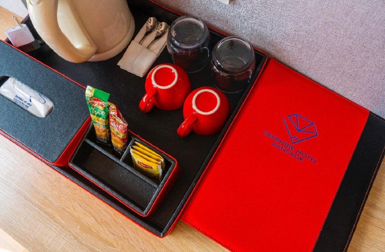 Sapphire hotel Silom Bangkok 蓝宝石曼谷酒店 外观 照片 A tea tray