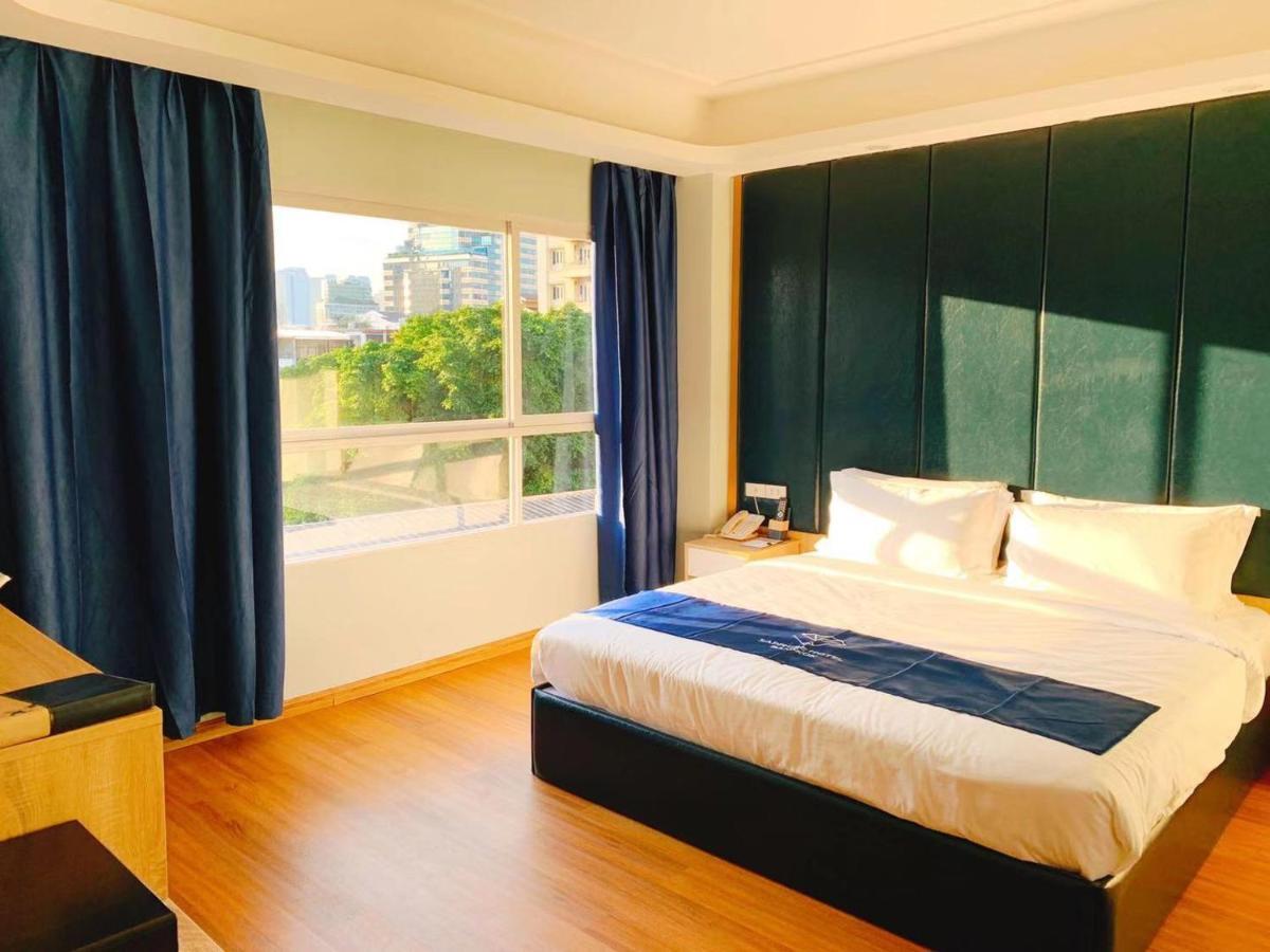 Sapphire hotel Silom Bangkok 蓝宝石曼谷酒店 外观 照片